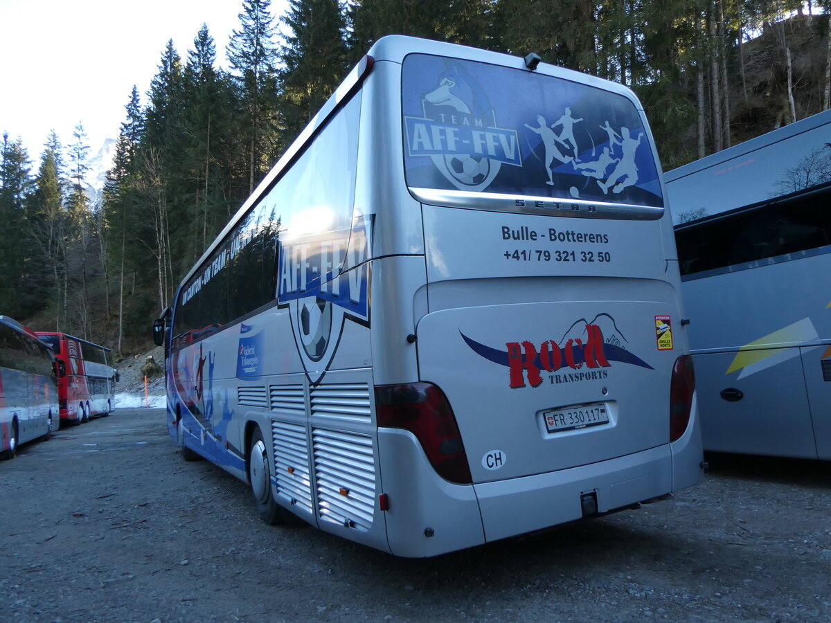 (244'833) - �liane, Botterens - FR 330'117 - Setra am 7. Januar 2023 in Adelboden, ASB 