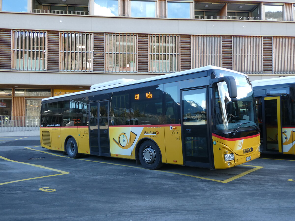 (245'128) - PostAuto Graub�nden - Nr. 15/GR 162'973/PID 10'217 - Iveco (ex Fontana, Ilanz Nr. 15) am 18. Januar 2023 beim Bahnhof Ilanz