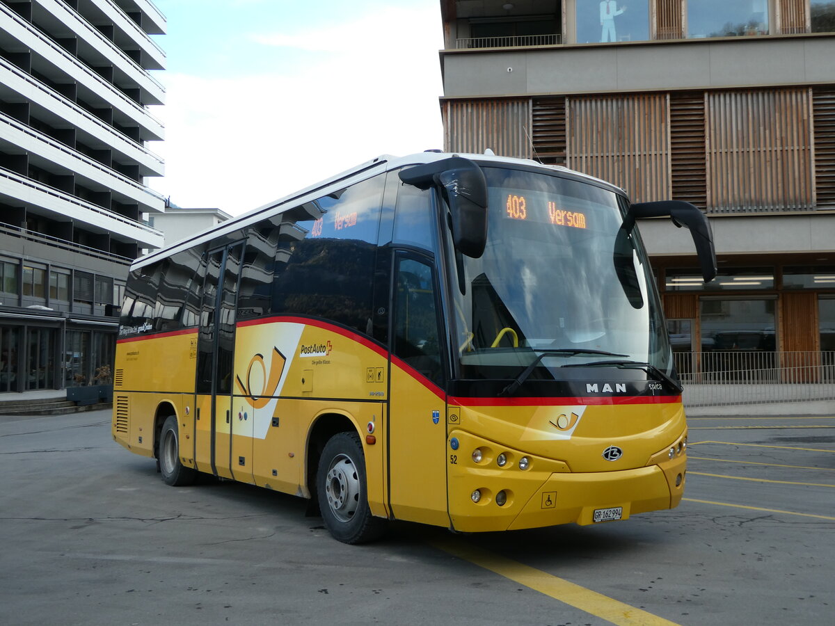 (245'170) - PostAuto Graub�nden - Nr. 52/GR 162'994/PID 5635 - MAN/Beulas (ex Buchli, Versam) am 18. Januar 2023 beim Bahnhof Ilanz