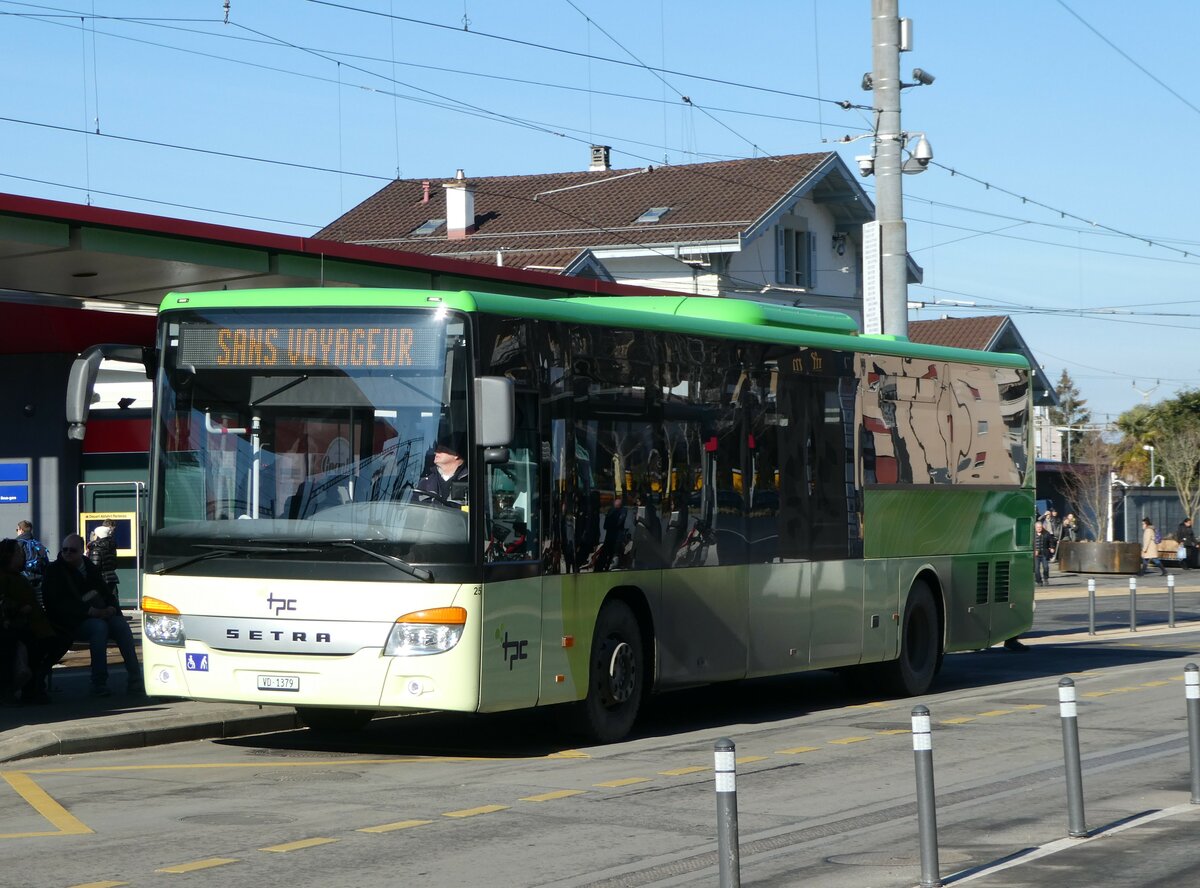 (245'590) - TPC Aigle - Nr. 25/VD 1379 - Setra (ex Volnbusz, H-Budapest) am 31. Januar 2023 beim Bahnhof Aigle