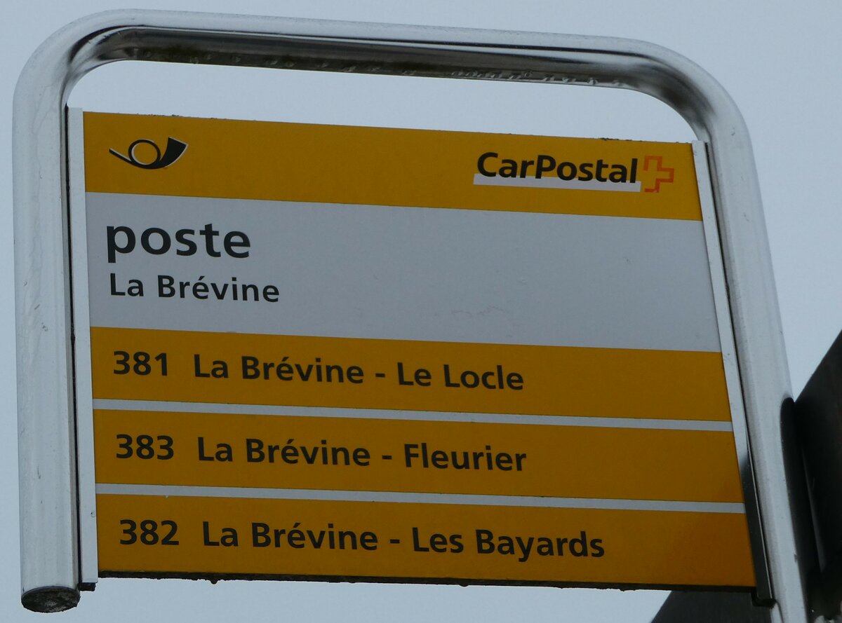 (245'654) - PostAuto-Haltestellenschild - La Br�vine, poste - am 2. Februar 2023 