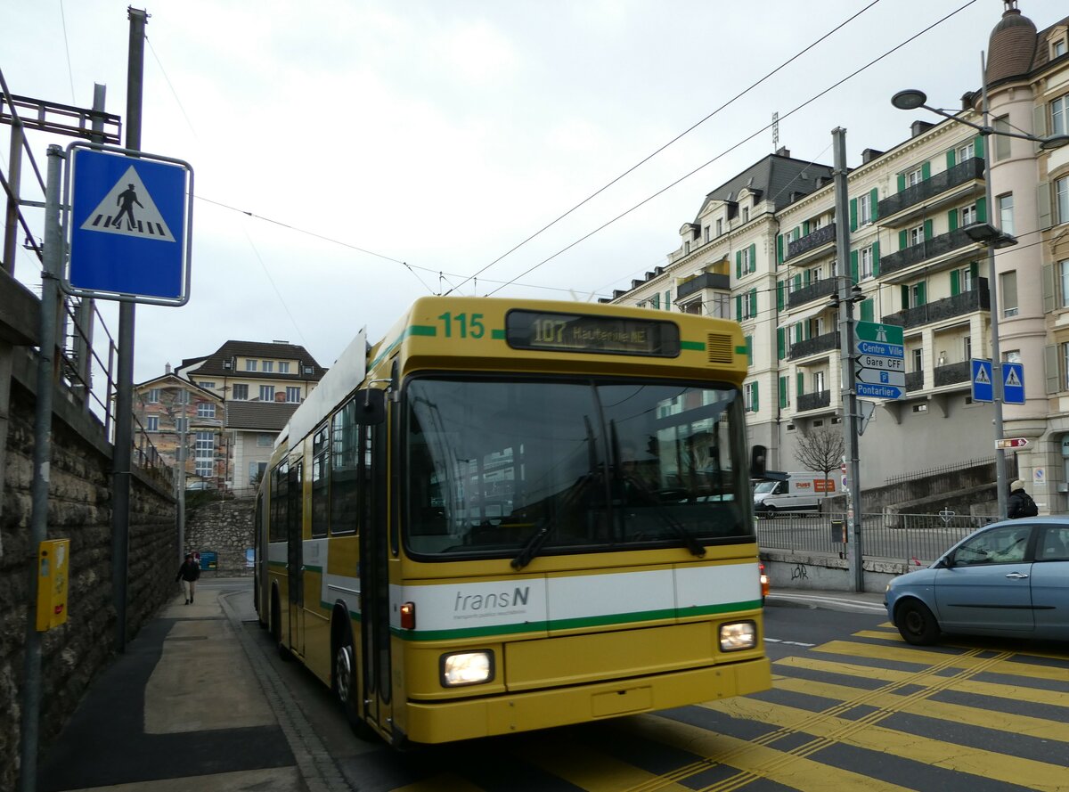 (245'693) - transN, La Chaux-de-Fonds - Nr. 115 - NAW/Hess Gelenktrolleybus (ex TN Neuchtel Nr. 115) am 2. Februar 2023 beim Bahnhof Neuchtel