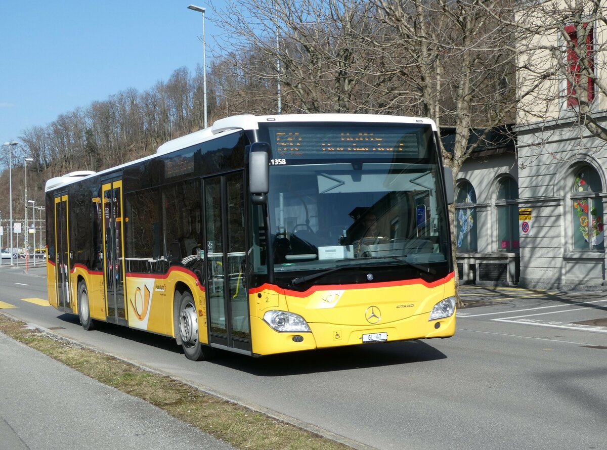 (246'472) - Niederer, Filzbach - Nr. 2/GL 47/PID 11'358 - Mercedes am 24. Februar 2023 beim Bahnhof Ziegelbr�cke