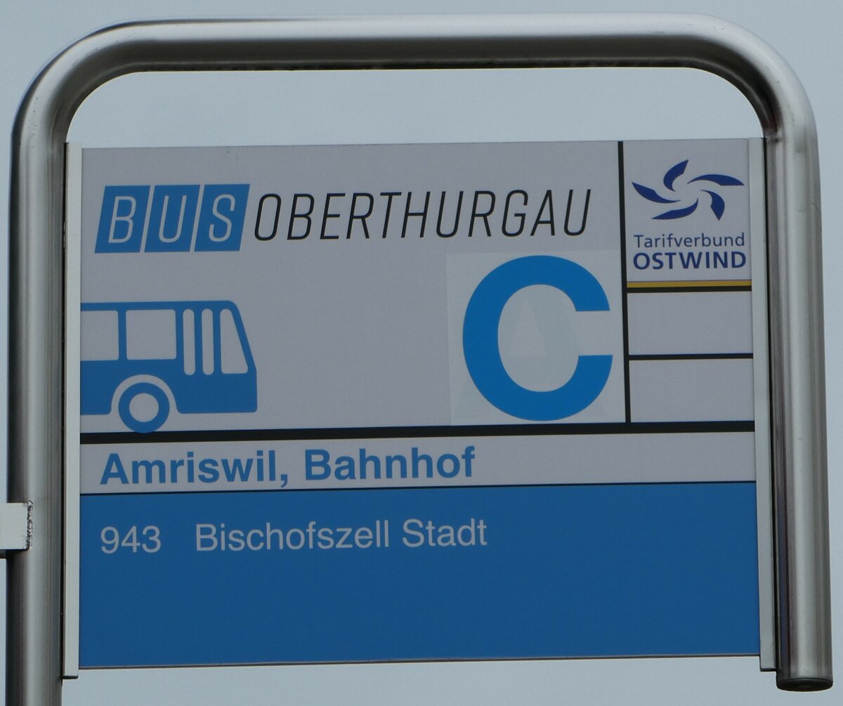 (248'524) - BUS OBERTHURGAU-Haltestellenschild - Amriswil, Bahnhof - am 13. April 2023