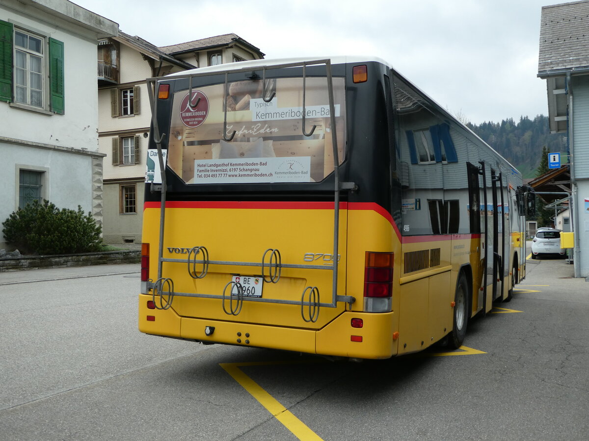 (249'330) - ASK Schangnau - Nr. 1/BE 1960/PID 4986 - Volvo am 30. April 2023 beim Bahnhof Escholzmatt