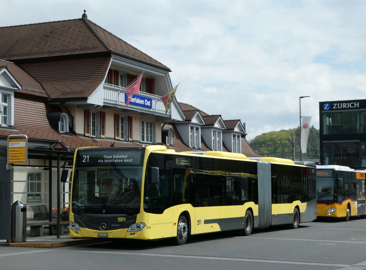 (249'380) - STI Thun - Nr. 710/BE 432'710 - Mercedes am 2. Mai 2023 beim Bahnhof Interlaken Ost