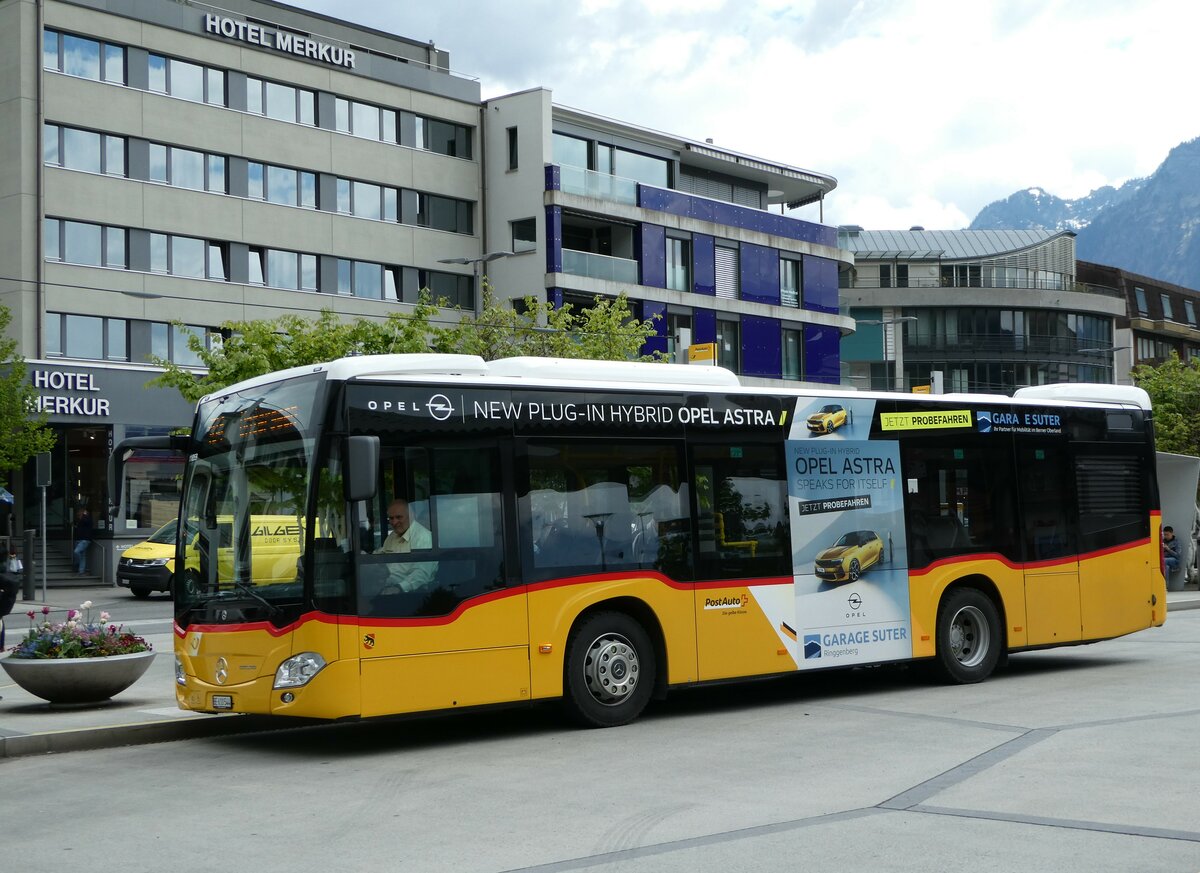 (249'431) - PostAuto Bern - BE 610'544/PID 11'859 - Mercedes am 2. Mai 2023 beim Bahnhof Interlaken West