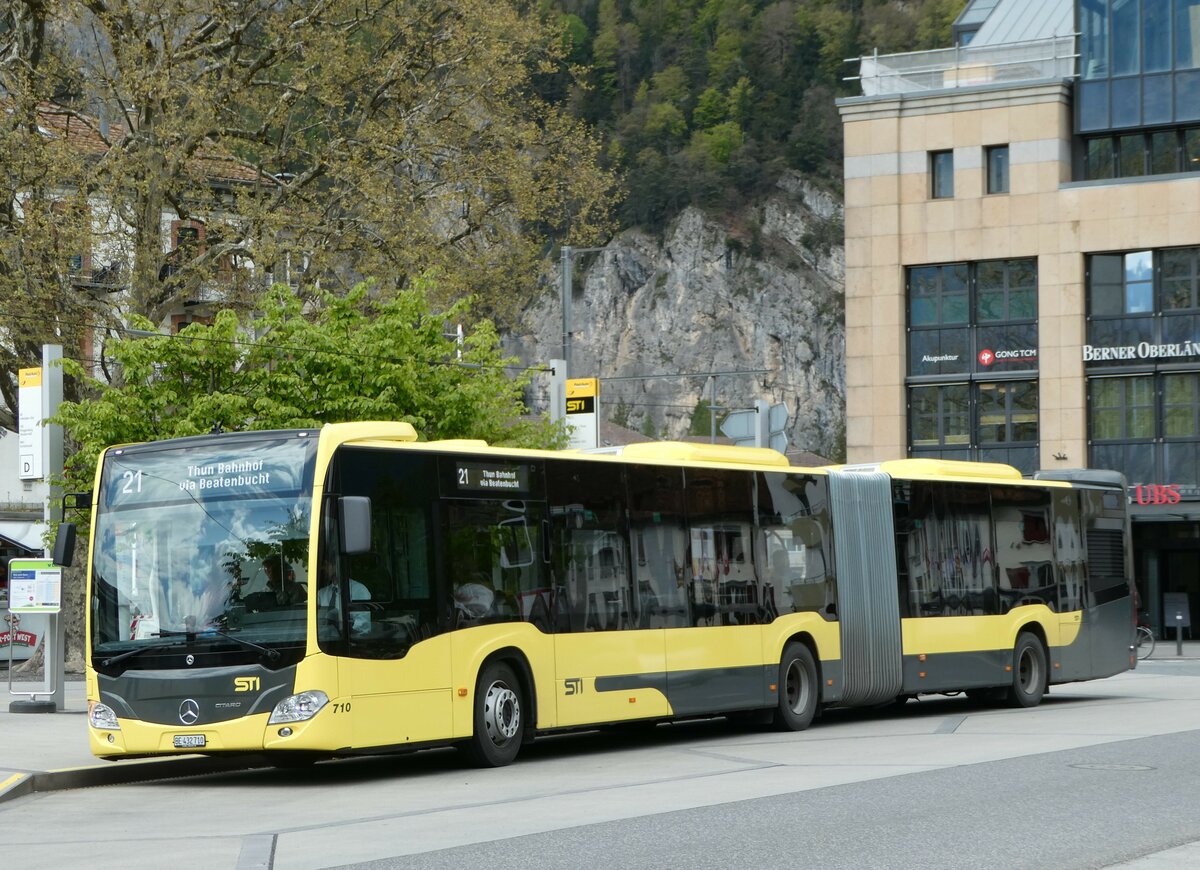 (249'437) - STI Thun - Nr. 710/BE 432'710 - Mercedes am 2. Mai 2023 beim Bahnhof Interlaken West