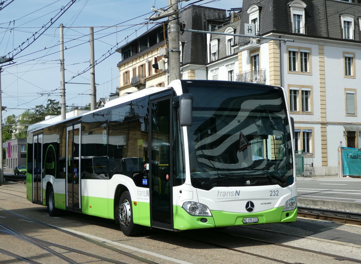 (249'608) - transN, La Chaux-de-Fonds - Nr. 232/NE 195'232 - Mercedes am 5. Mai 2023 in Neuchtel, Dpt