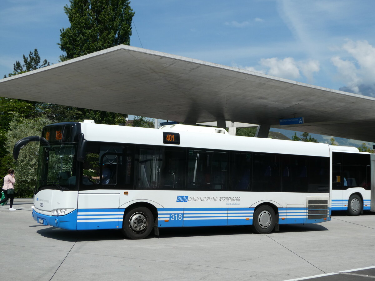 (250'765) - BSW Sargans - Nr. 318/SG 297'502 - Solaris am 30. Mai 2023 beim Bahnhof Buchs