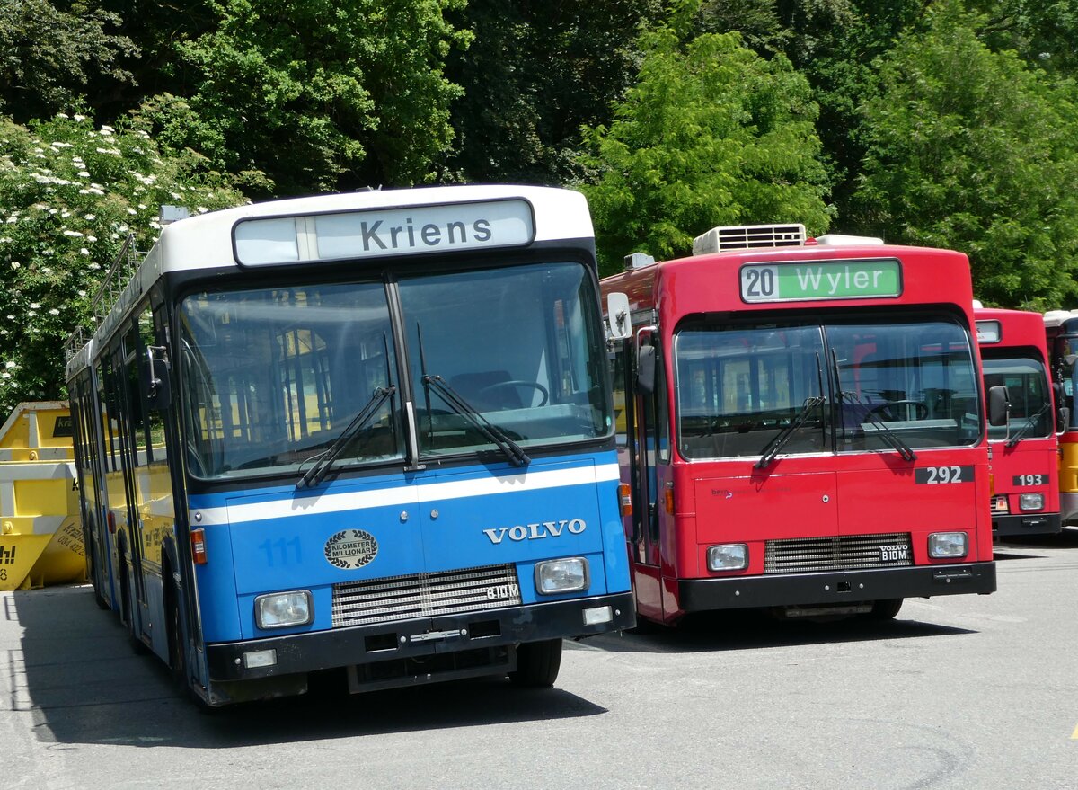 (251'693) - Krauer, Kehrsatz - Volvo/R&J (ex VBL Luzern Nr. 111) am 18. Juni 2023 in Burgdorf, �kihof Ziegelgut