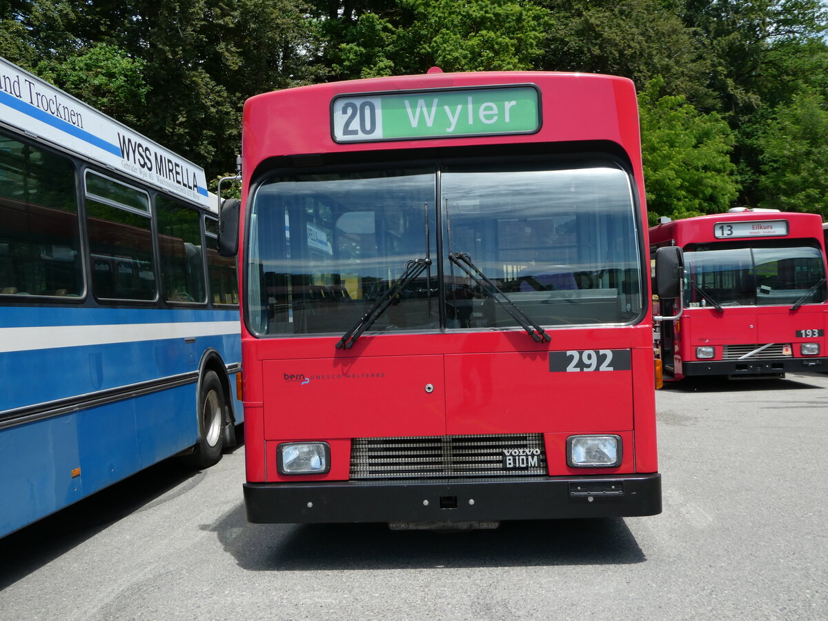 (251'698) - Bernmobil, Bern (SOB) - Nr. 292 - Volvo/R&J-Hess-Gangloff am 18. Juni 2023 in Burgdorf, �kihof Ziegelgut