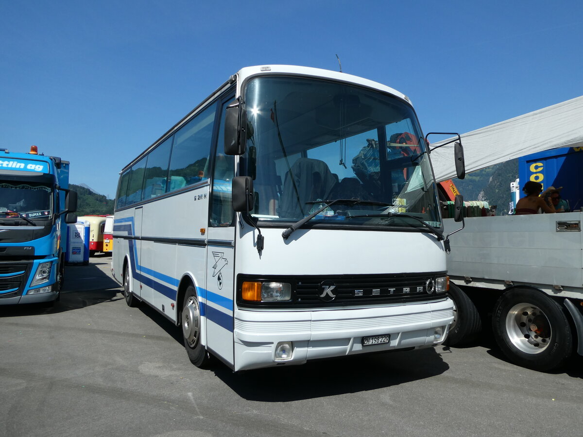 (251'919) - ??? - ZH 198'229 - Setra am 24. Juni 2023 in Interlaken, Flugplatz