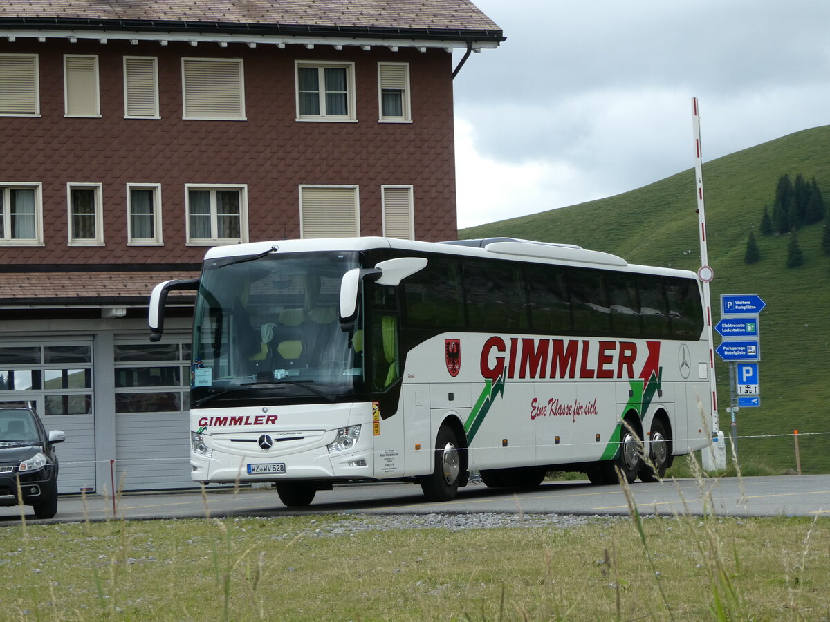 (252'351) - Aus Deutschland: Gimmler, Wetzlar - WZ-WV 528 - Neoplan am 4. Juli 2023 in Schwgalp, Sntis-Schwebebahn