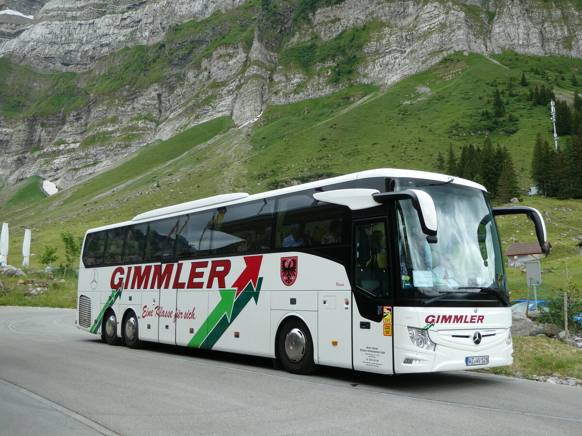 (252'352) - Aus Deutschland: Gimmler, Wetzlar - WZ-WV 528 - Mercedes am 4. Juli 2023 in Schw�galp, S�ntis-Schwebebahn
