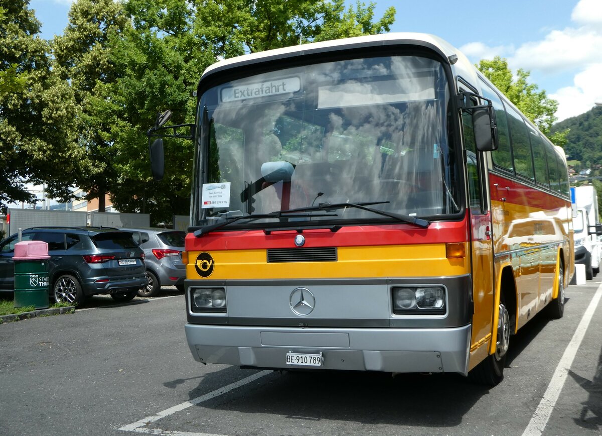 (252'376) - Buzzi, Bern - BE 910'789 - Mercedes (ex Mattli, Wassen PID 2295) am 6. Juli 2023 in Thun, Seestrasse