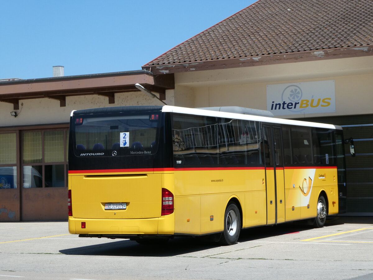 (252'495) - CarPostal Ouest - VD 319'076/PID 11'197 - Mercedes am 8. Juli 2023 in Yverdon, Garage