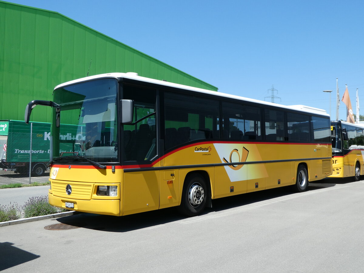 (252'506) - CarPostal Ouest - VD 548'723/PID 3572 - Mercedes am 8. Juli 2023 in Kerzers, Interbus