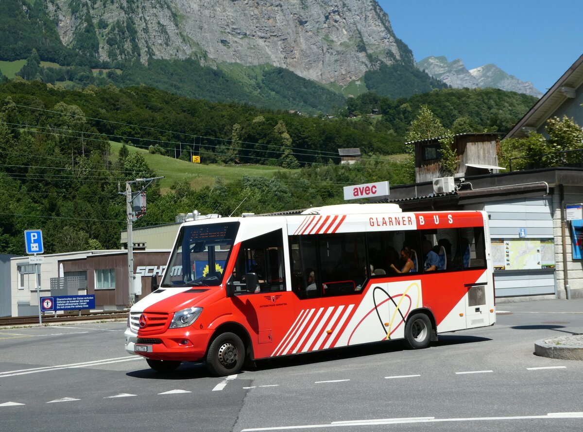 (252'704) - AS Engi - Nr. 6/GL 7706 - Mercedes/Kutsenits am 15. Juli 2023 beim Bahnhof Schwanden