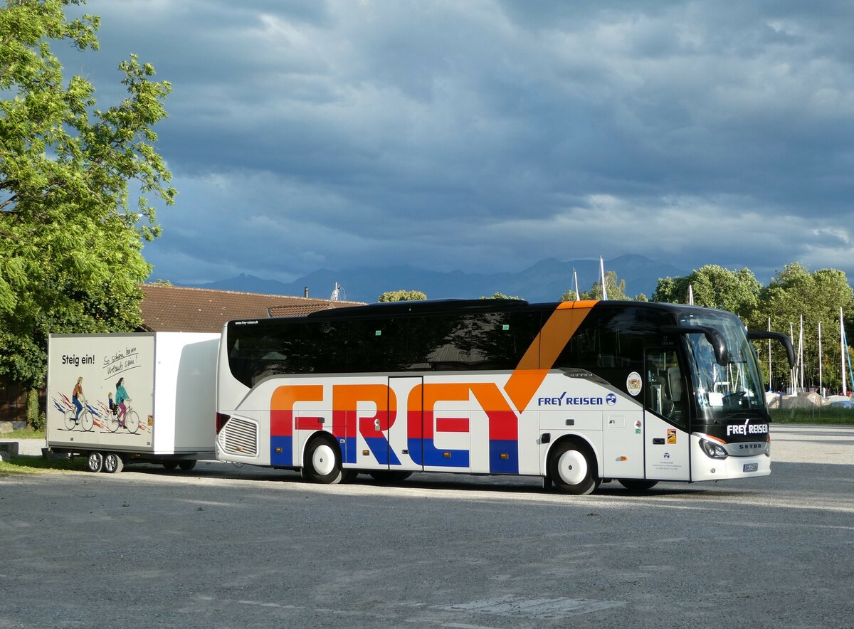 (253'373) - Aus Deutschland: Frey, Grossk�llnbach - DGF-F 5150 - Setra am 3. August 2023 in Thun, Lachenwiese