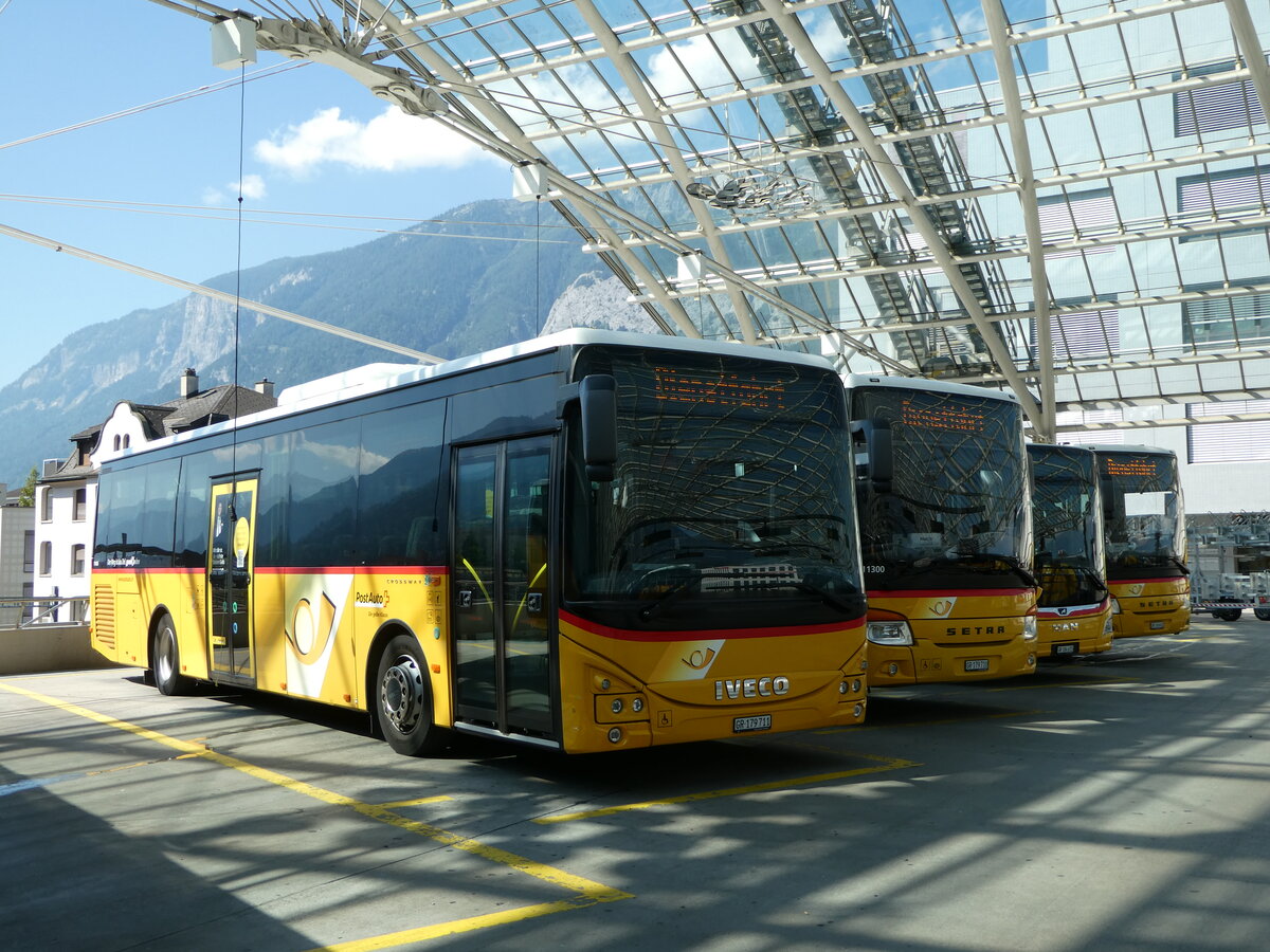 (254'923) - PostAuto Graubnden - GR 179'711/PID 11'405 - Iveco am 8. September 2023 in Chur, Postautostation