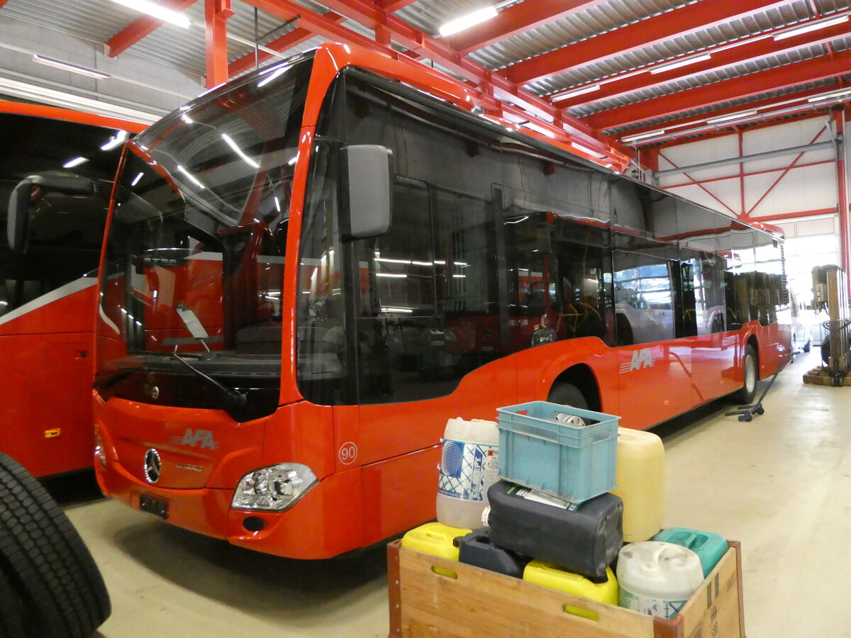 (256'444) - AFA Adelboden - Nr. 90 - Mercedes am 27. Oktober 2023 in Frutigen, Garage