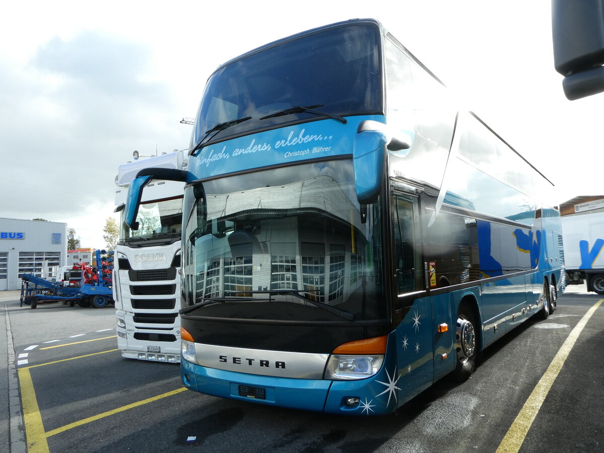 (256'703) - B�hrer, La C�te-aus-F�es - Setra am 5. November 2023 in Kerzers, Interbus