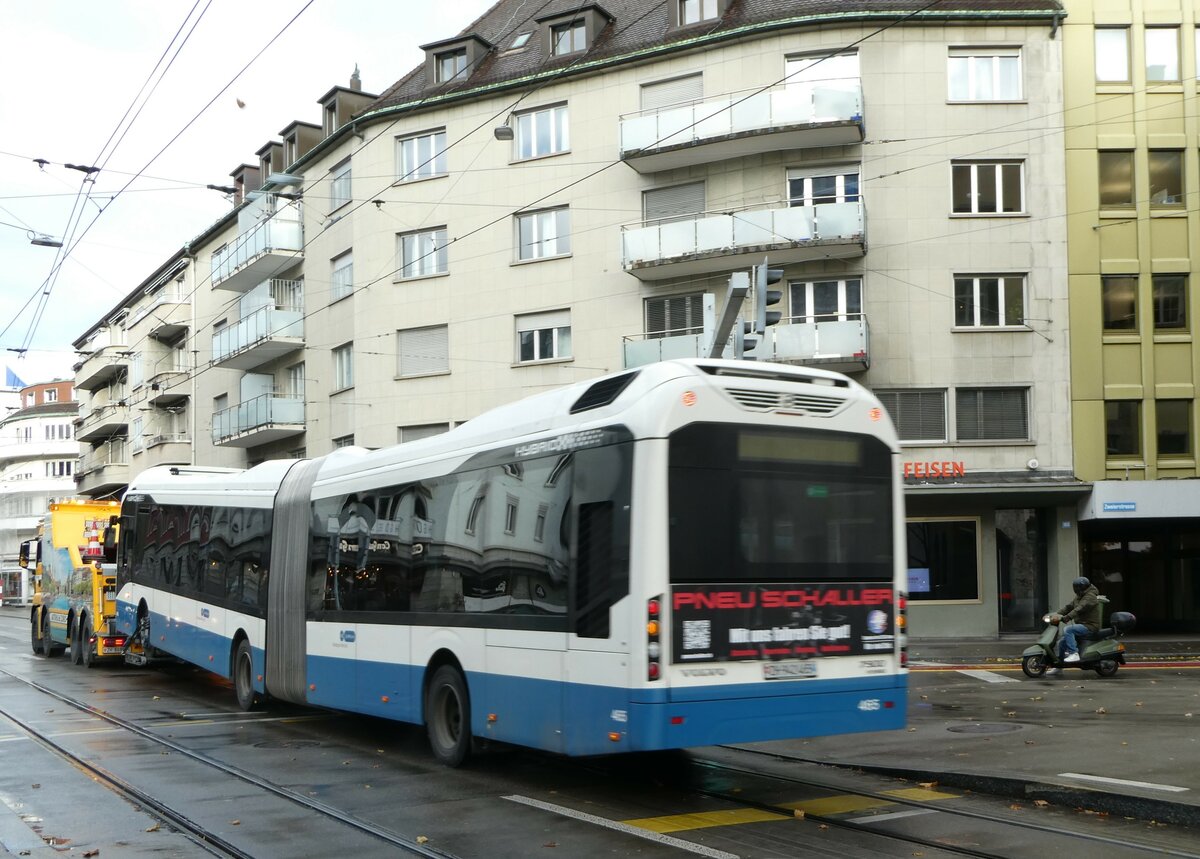 (257'227) - VBZ Z�rich - Nr. 465/ZH 942'465 - Volvo am 24. November 2023 in Z�rich, Schmiede Wiedikon