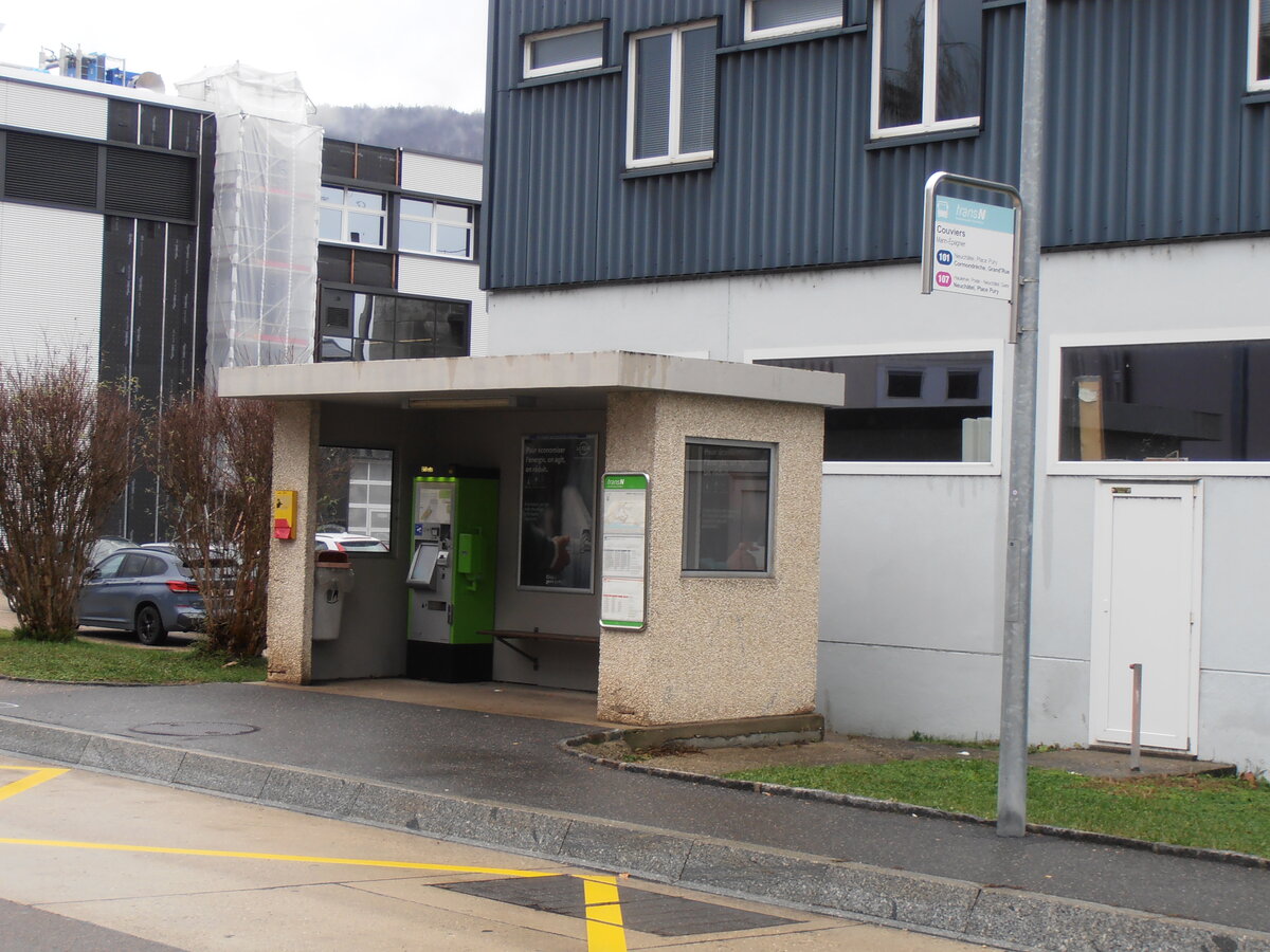 (257'561) - transN-Haltestelle am 11. Dezember 2023 in Marin-�pagnier, Couviers