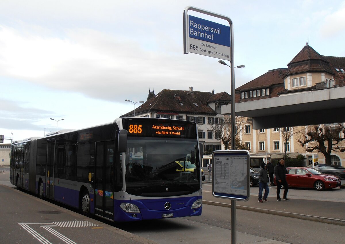(257'820) - VZO Gr�ningen - Nr. 150/ZH 920'150 - Mercedes am 23. Dezember 2023 beim Bahnhof Rapperswil