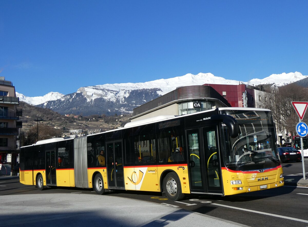 (258'566) - PostAuto Wallis - Nr. 51/VS 536'944/PID 10'681 - MAN (ex TMR Martigny Nr. 123) am 11. Januar 2024 beim Bahnhof Sion