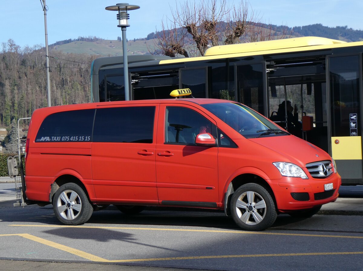 (258'981) - AFA Adelboden - BE 657'069 - Mercedes am 29. Januar 2024 beim Bahnhof Spiez