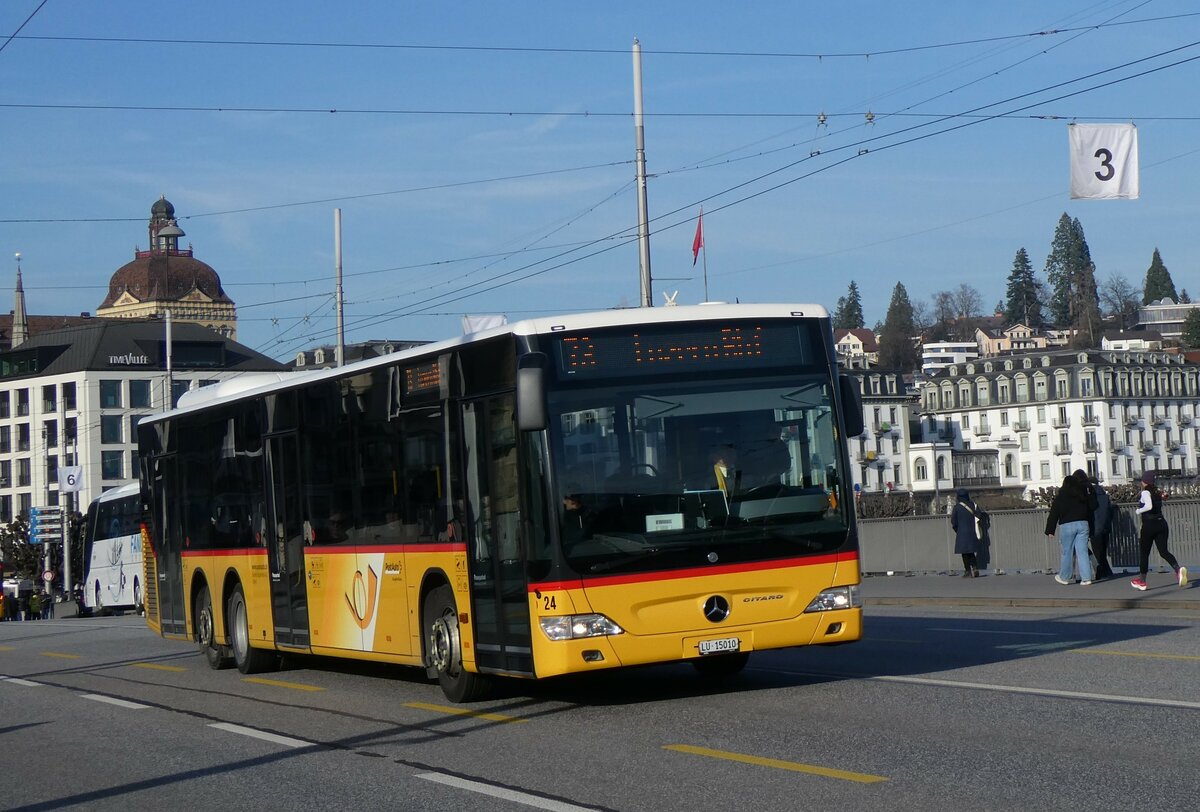 (259'199) - Bucheli, Kriens - Nr. 24/LU 15'010/PID 5436 - Mercedes am 6. Februar 2024 in Luzern, Bahnhofbr�cke