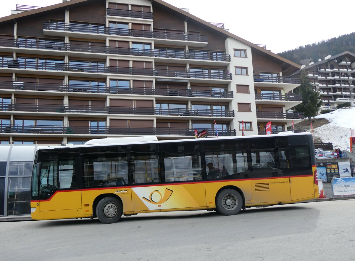(259'364) - Lathion, Sion - Nr. 5/VS 24'726/PID 4919 - Mercedes (ex PostAuto Bern) am 16. Februar 2024 in Haute-Nendaz, T�l�cabine