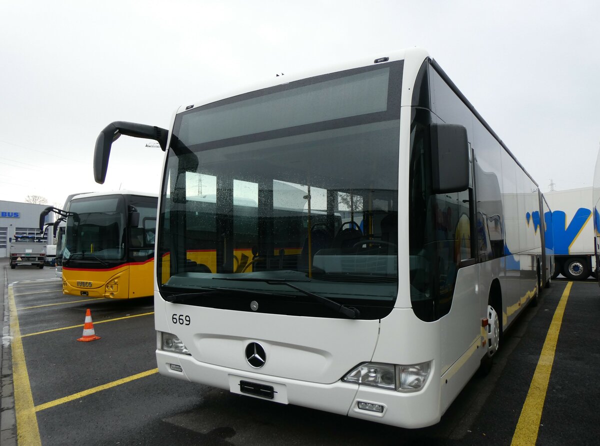 (259'408) - Intertours, Domdidier - Nr. 669 - Mercedes (ex VZO Gr�ningen Nr. 311; ex VZO Gr�ningen Nr. 111) am 17. Februar 2024 in Kerzers, Interbus