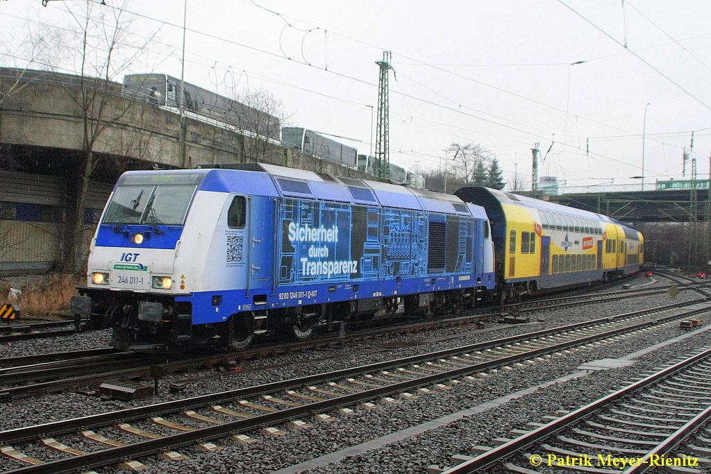 26/01/2015:
IGT 246 011 im Einsatz für metronom bei Einfahrt mit RE5 aus Cuxhaven in Hamburg-Harburg
