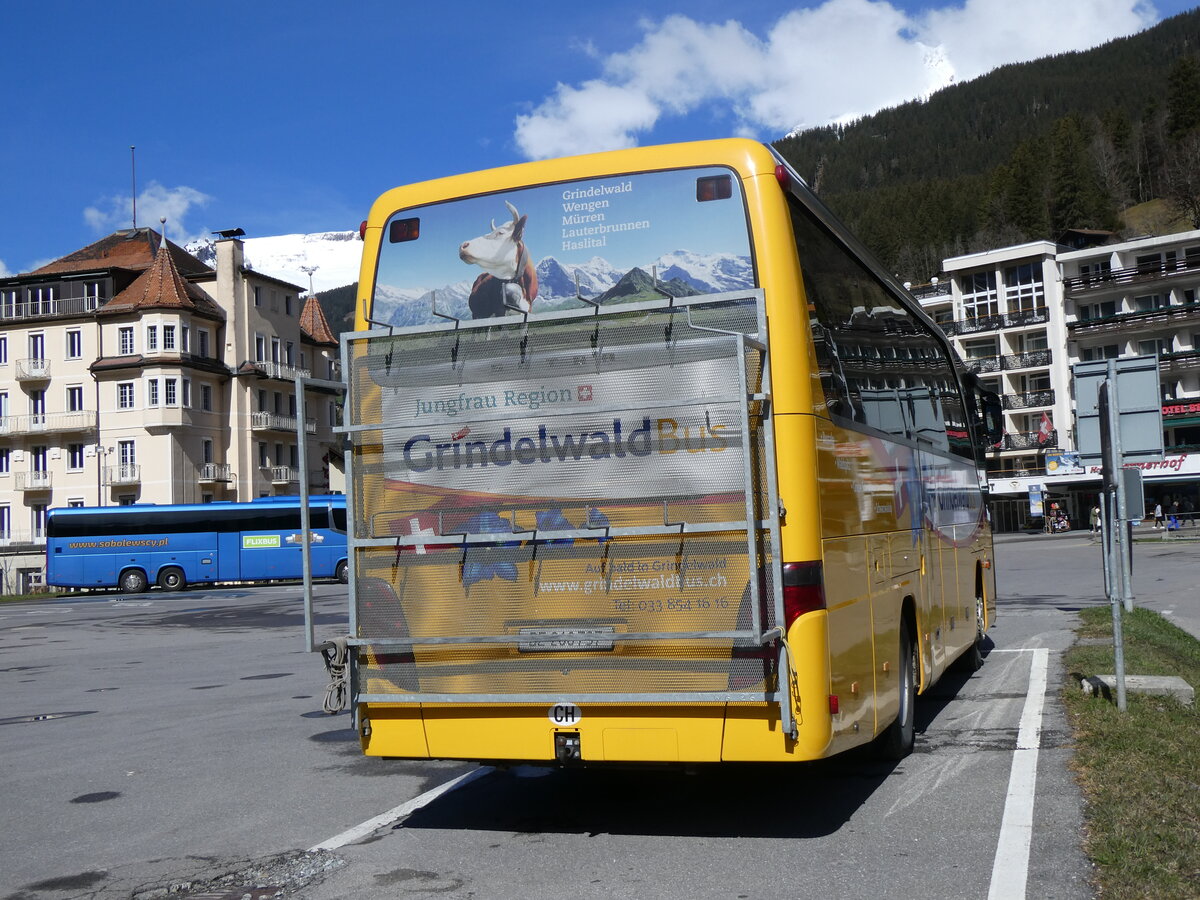 (260'510) - GrindelwaldBus, Grindelwald - Nr. 26/BE 268'737 - Setra am 19. M�rz 2024 beim Bahnhof Grindelwald