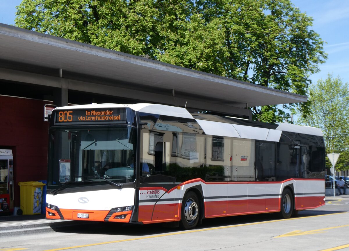 (261'214) - StadtBUS, Frauenfeld - Nr. 701/TG 237'001 - Solaris am 12. April 2024 beim Bahnhof Frauenfeld