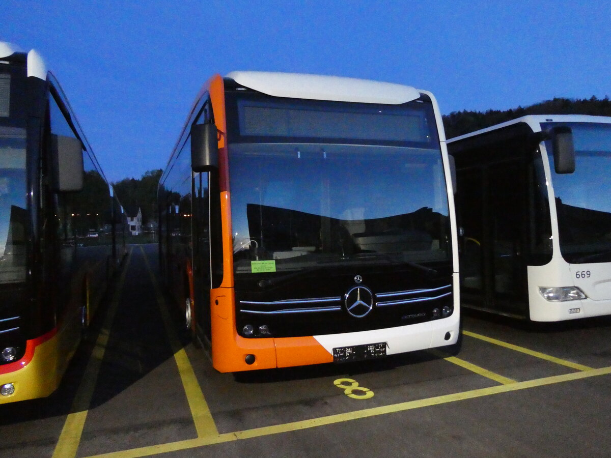 (261'230) - Globe-Limo, Gen�ve - (144'369) - eMercedes am 12. April 2024 in Winterthur, Daimler Buses