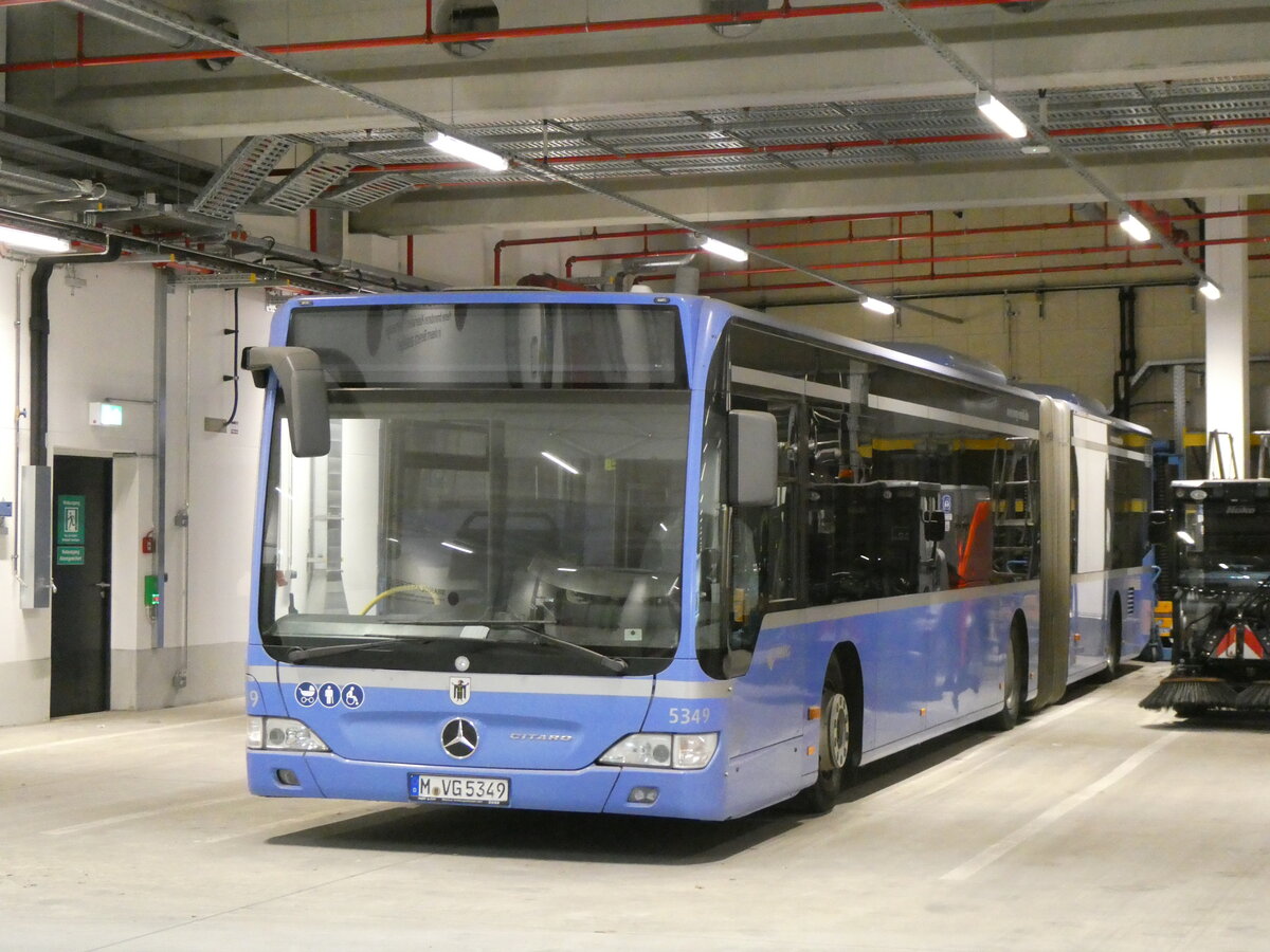 (261'475) - MVG M�nchen - Nr. 5349/M-VG 5349 - Mercedes am 15. April 2024 in Moosach, Betriebshof