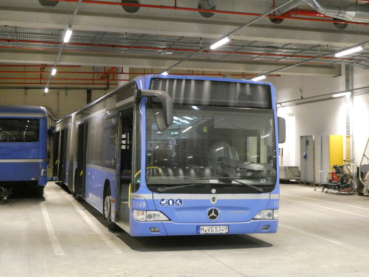 (261'476) - MVG M�nchen - Nr. 5349/M-VG 5349 - Mercedes am 15. April 2024 in Moosach, Betriebshof