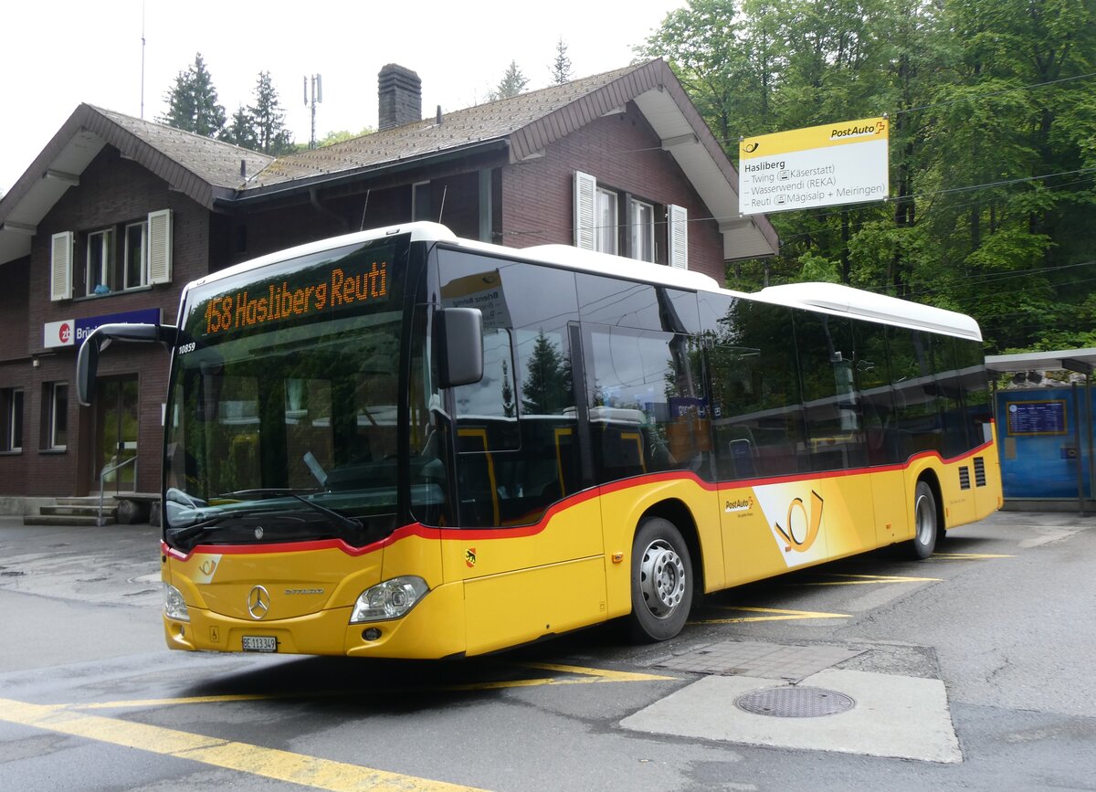 (263'206) - Flck, Brienz - Nr. 5/BE 113'349/PID 10'859 - Mercedes am 28. Mai 2024 auf dem Brnigpass