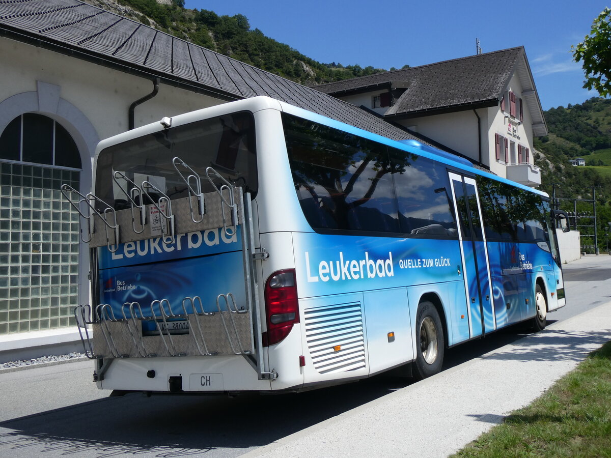 (263'997) - LBB Susten - Nr. 4/VS 38'004 - Setra am 24. Juni 2024 in Leuk, Garage