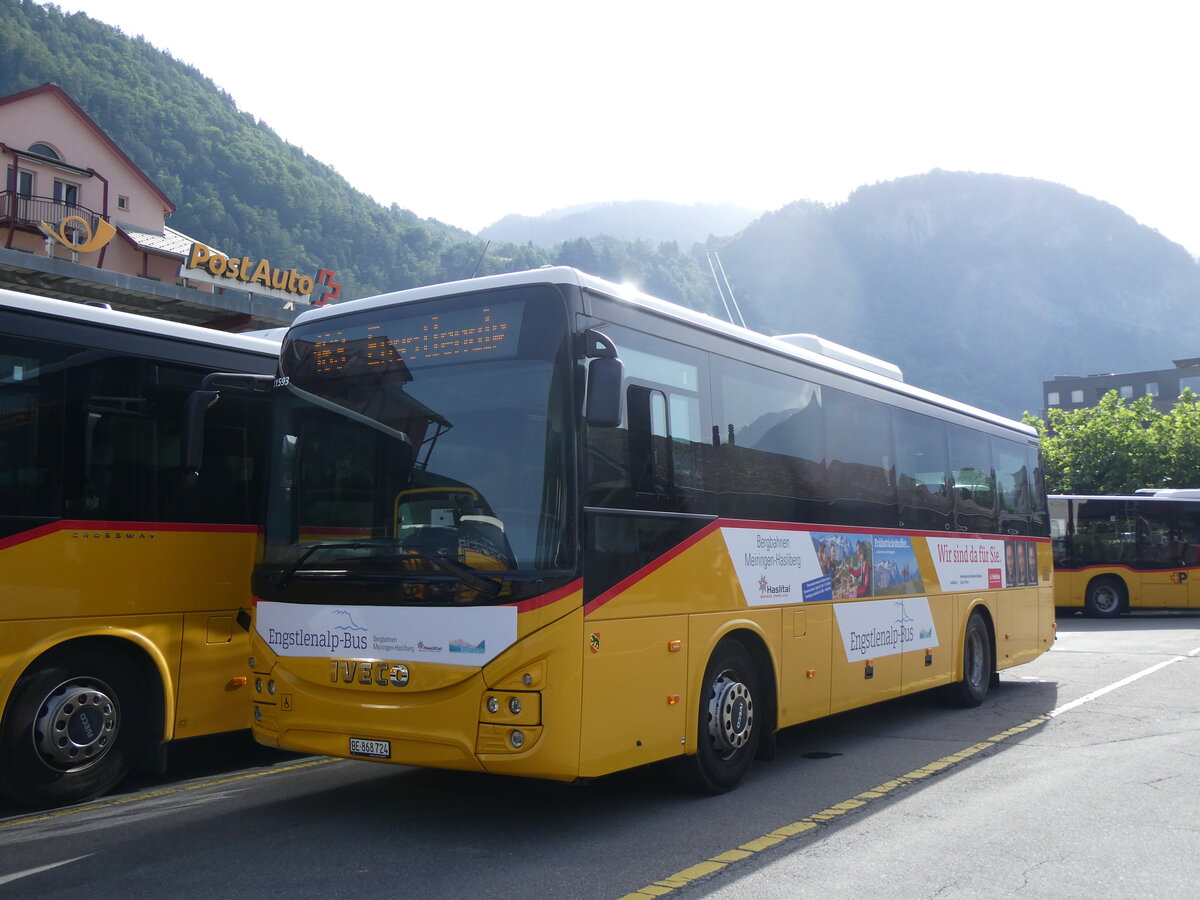 (264'072) - Fl�ck, Brienz - Nr. 24/BE 868'724/PID 11'593 - Iveco am 29. Juni 2024 in Meiringen, Postautostation (Einsatz Engstlenalp-Bus)