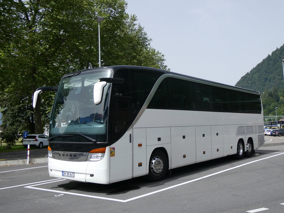 (264'103) - Aus Rum�nien: ??? - BH 99 AUT - Setra am 29. Juni 2024 beim Bahnhof Interlaken Ost