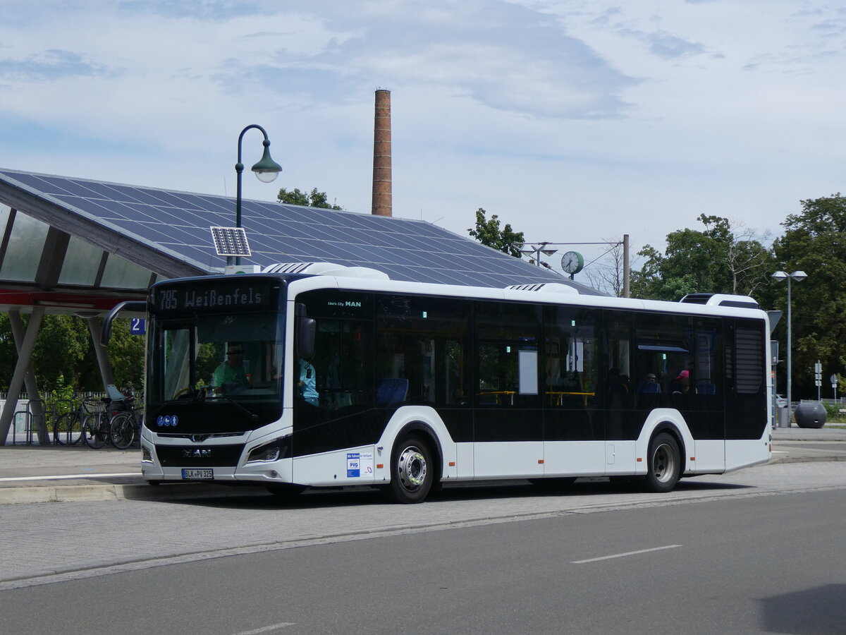 (264'583) - PVG Naumburg - BLK-PV 325 - MAN am 10. Juli 2024 beim Bahnhof Bad D�rrenberg