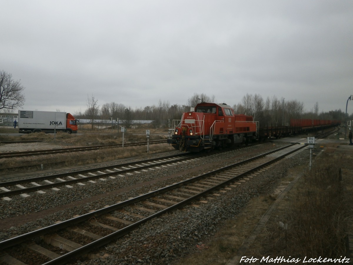 265 080-9 beim durchfahren des Bahnhofs Halle-Trotha am 12.3.15