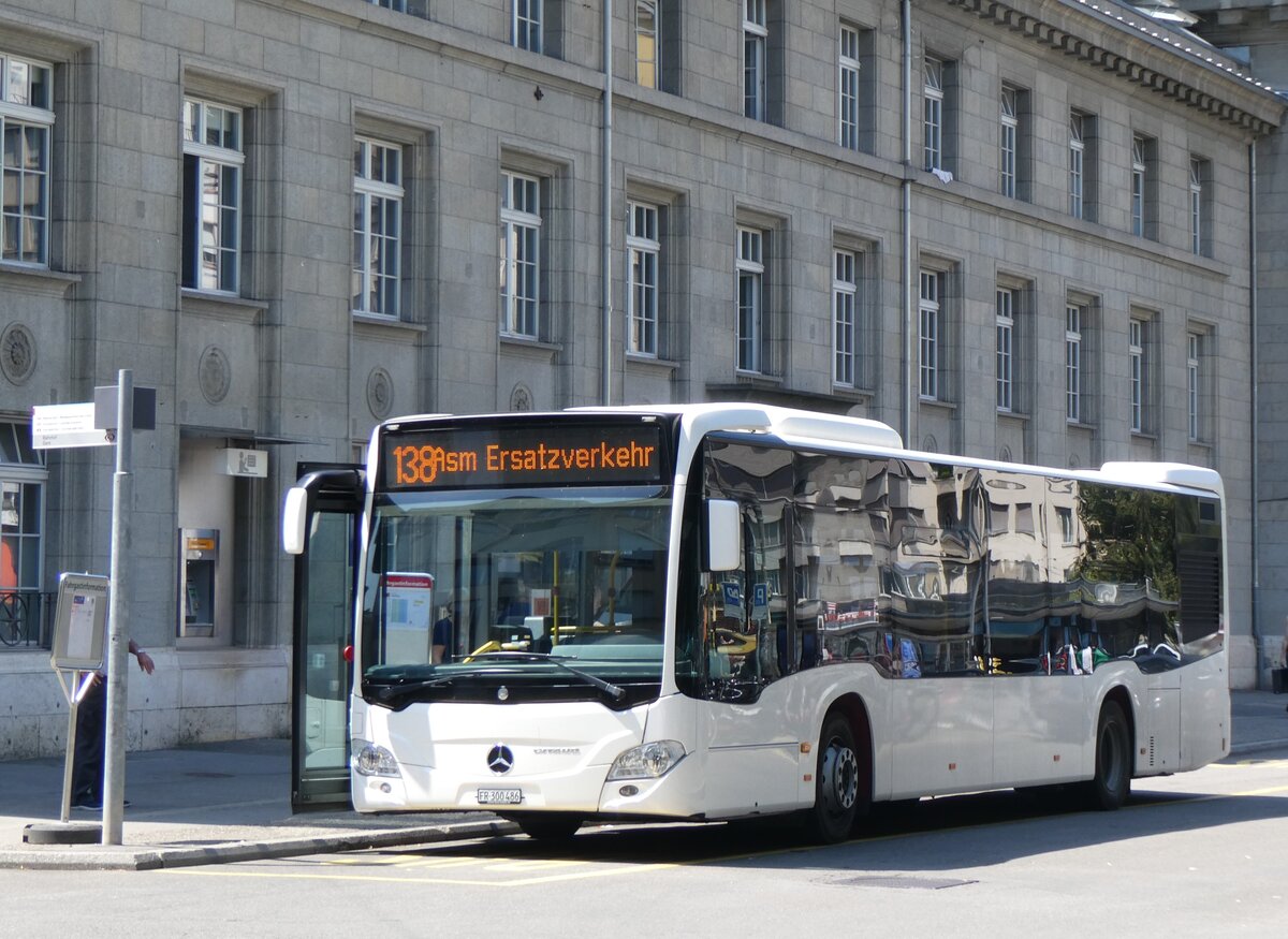 (265'305) - Intertours, Domdidier - Nr. 486/FR 300'486 - Mercedes (ex Wiener Linien, A-Wien Nr. 8122) am 30. Juli 2024 beim Bahnhof Biel