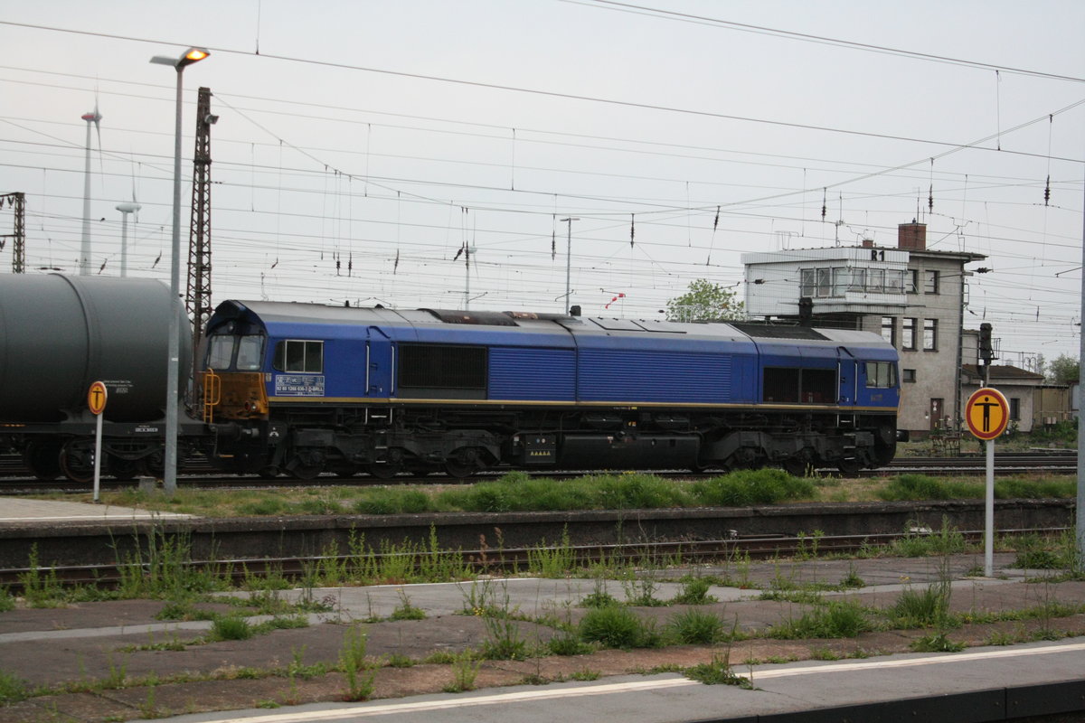 266 036-3 der BRLL mit einen Kesselzug im Bahnhof Gro�korbetha am 8.5.20