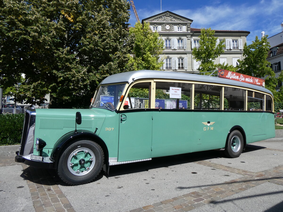 (266'795) - TPF Fribourg - Nr. 307/FR 300'280 - Saurer/Saurer (ex GFM Fribourg Nr. 307; ex GFM Fribourg Nr. 97) am 7. September 2024 in Fribourg, Place Georges Python